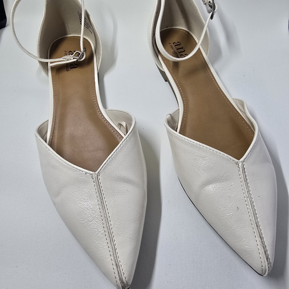 a.n.a Francis Classic White Pointed Flats